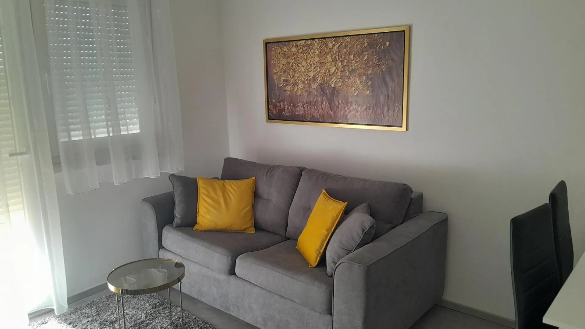 Apartment Apartman Tombili Pula